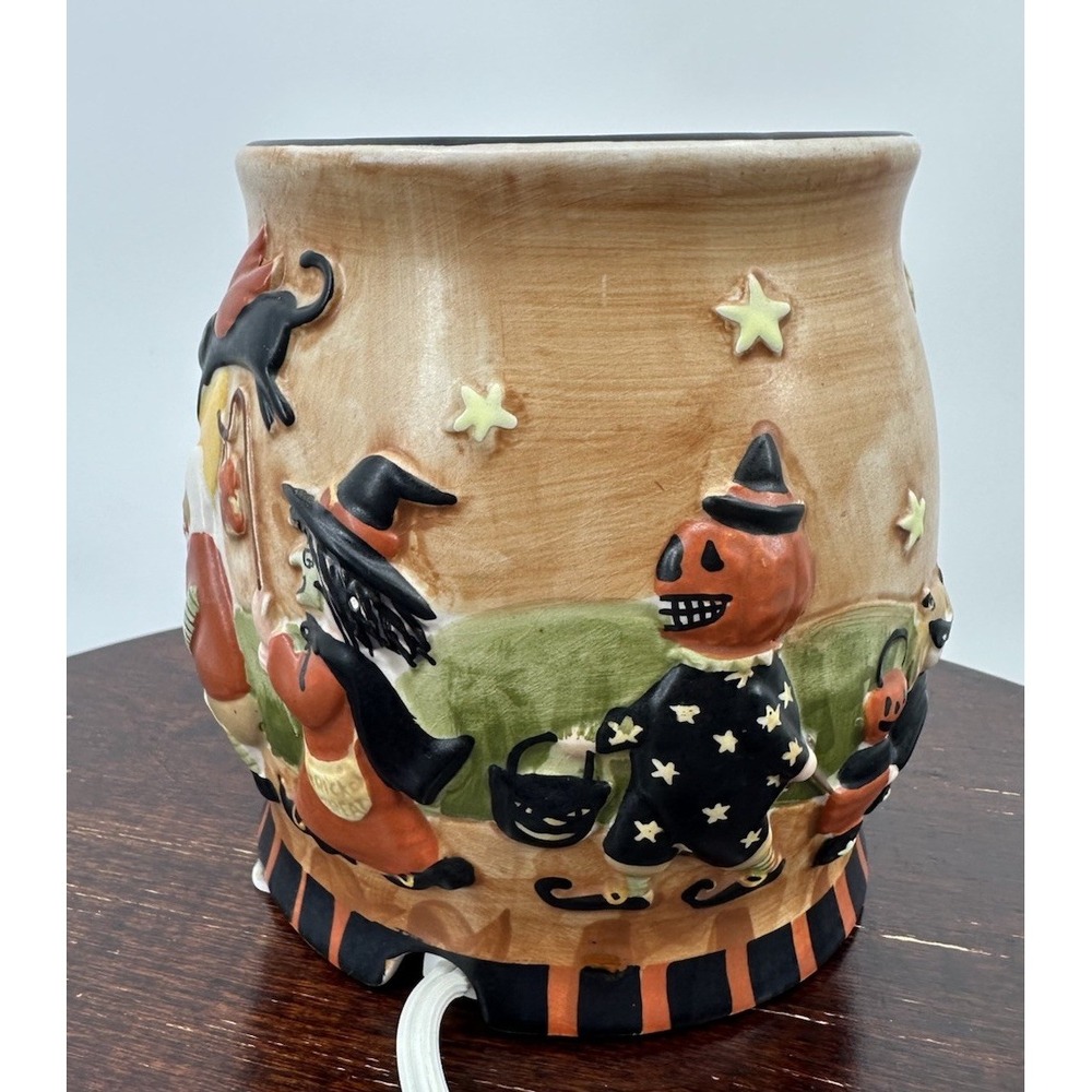 Rare Yankee Candle Halloween Kids Ceramic  Plug In Wax Warmer READ Missing Dish - Picture 2 of 7